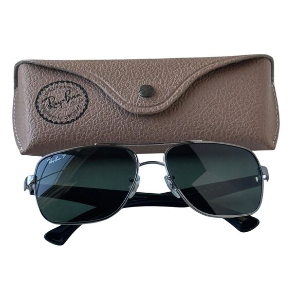 New without Tags Ray-Ban Black/Silver Aviator Sunglasses - Picture 1 of 14
